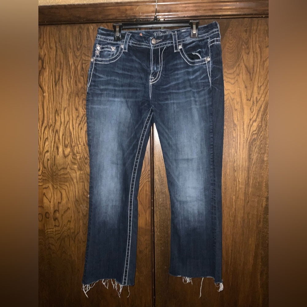 Stylish Blue Women's Jeans Curvy Booty